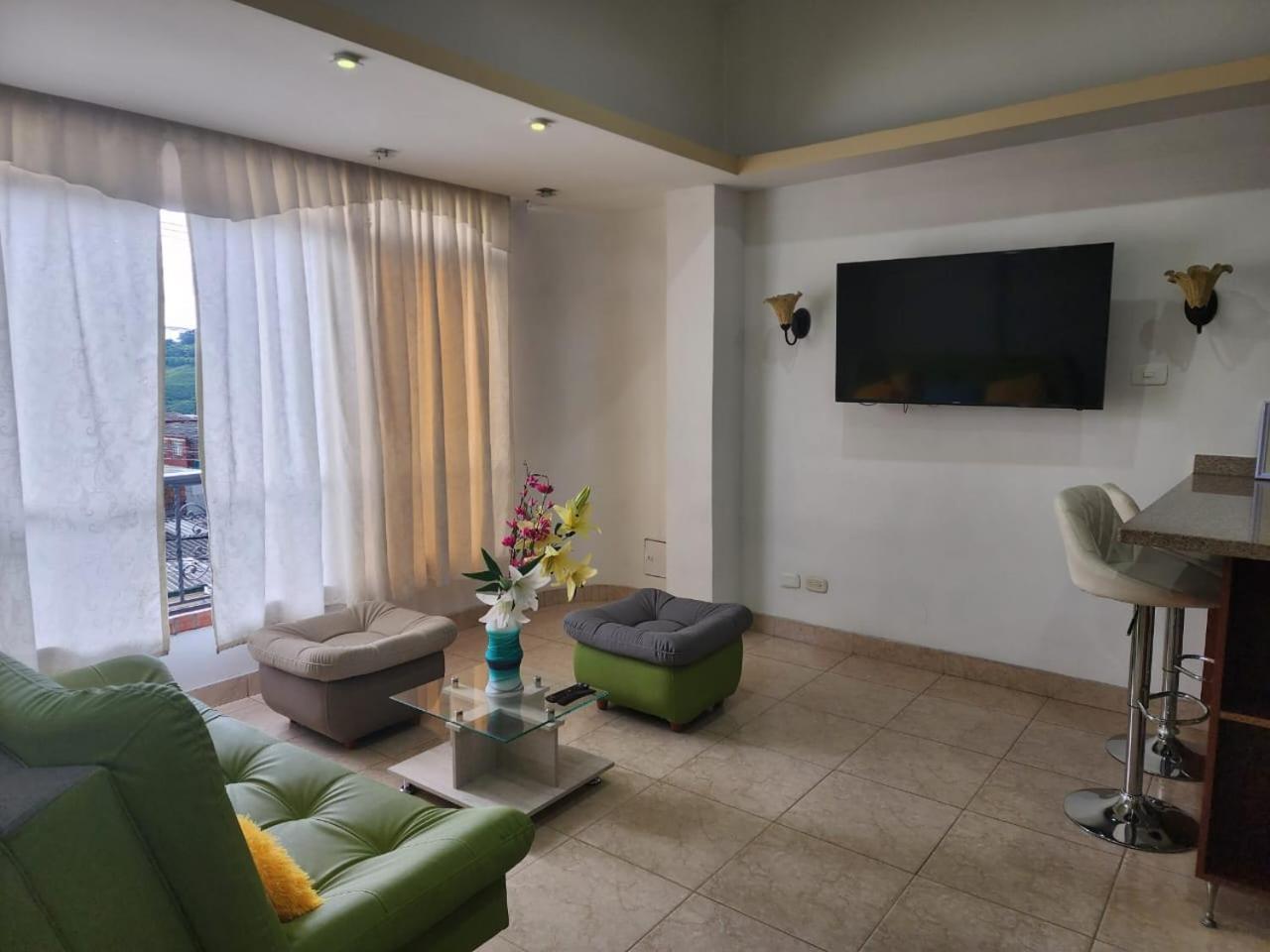 Fantastico Apto Completo En El Centro De Pereira 빌라 외부 사진